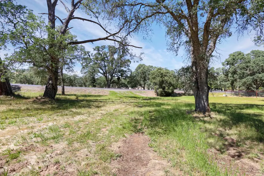 4847 Treosti Place, Valley Springs, CA 95252 - #3