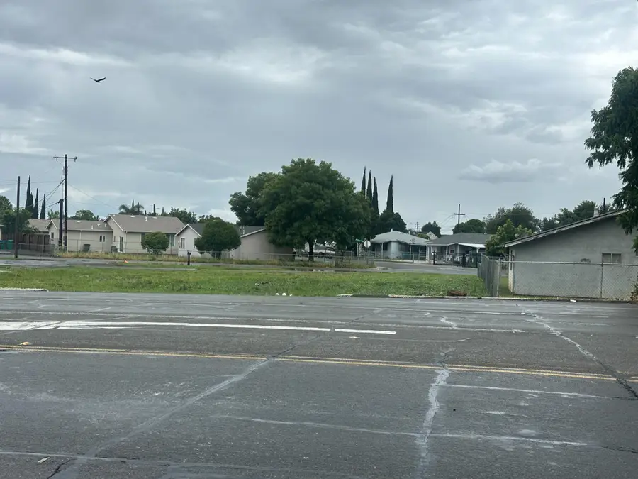 3323 N Wilson Way, Stockton, CA 95205 - #3