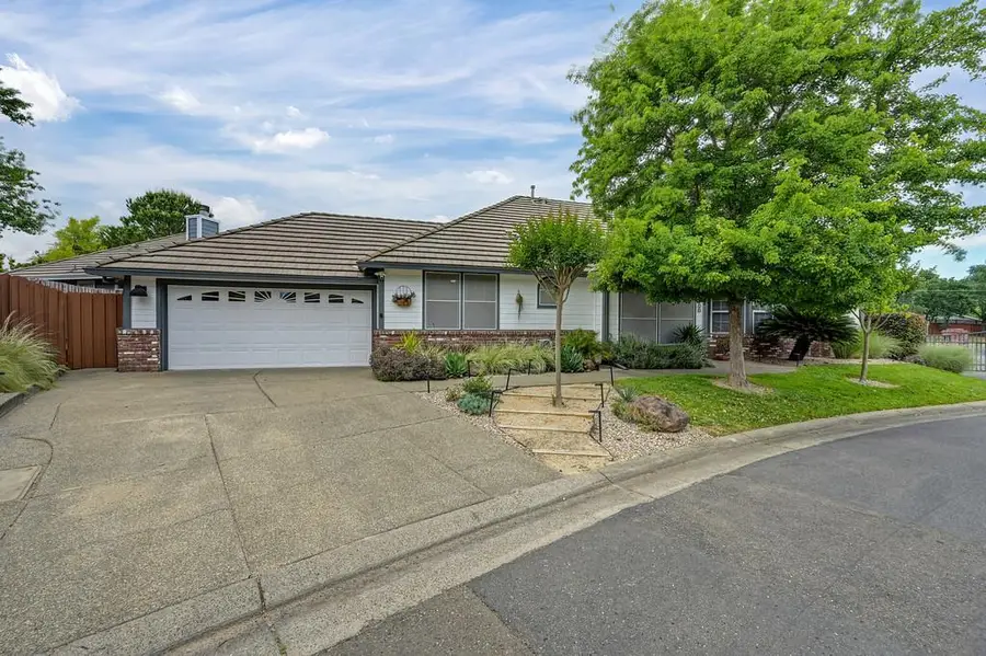 8000 Auburn Oaks Village Ln, Citrus Heights, CA 95610 - #3