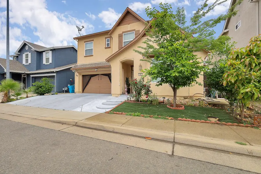 157 Yorkshire Way, Yuba City, CA 95993 - #2