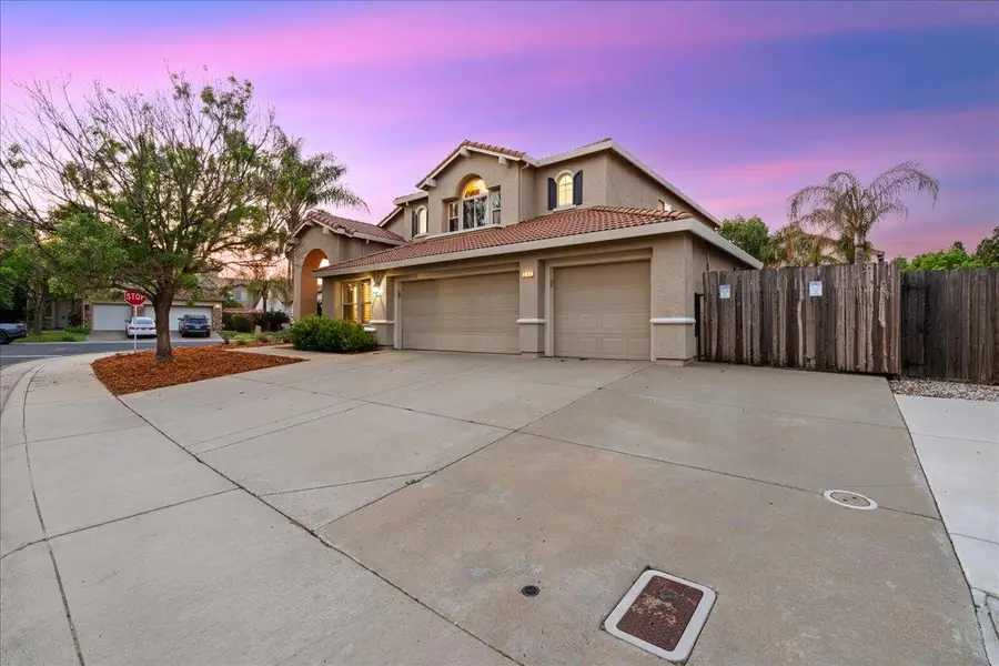 201 Pepper Tree Court, Roseville, CA 95747 - #3