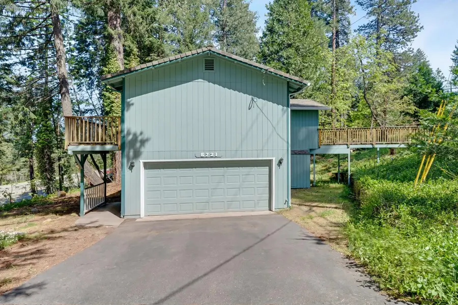 6721 Ridgeway Drive, Pollock Pines, CA 95726 - #3