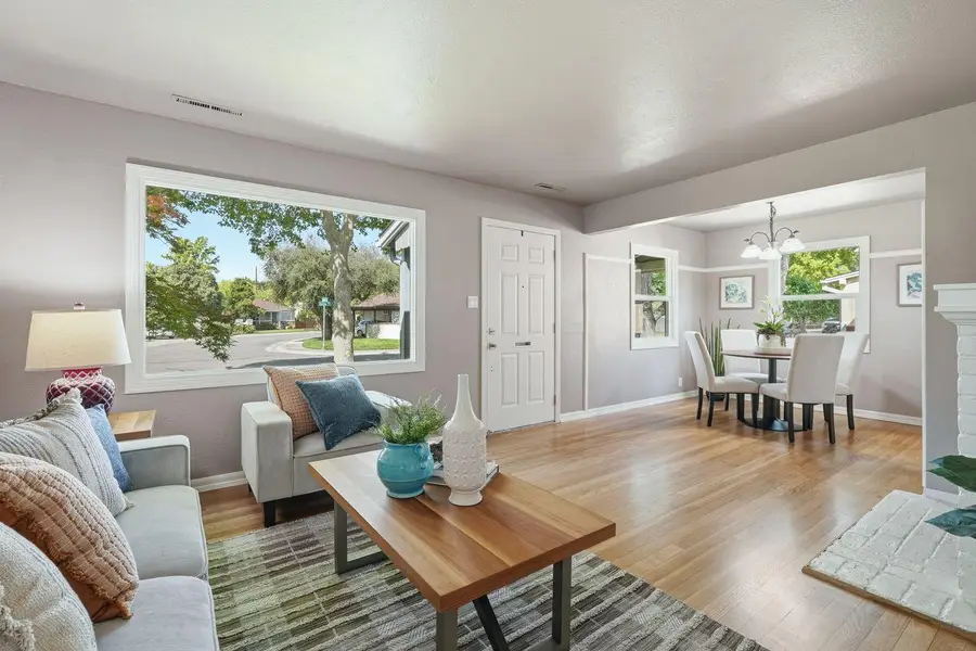1119 Darnel Way, Sacramento, CA 95822 - #3