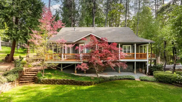 12609 Oak Circle, Grass Valley, CA 95945