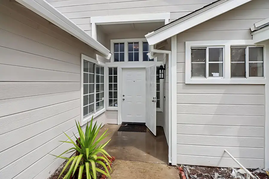 2 Cismont Court, Sacramento, CA 95823 - #3