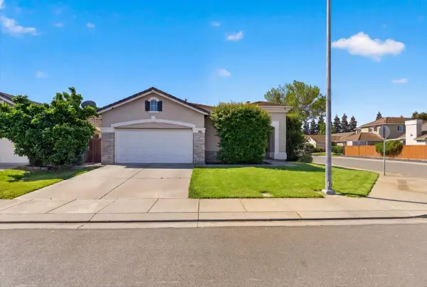 3400 Sleepy Hollow Lane, Modesto, CA 95355
