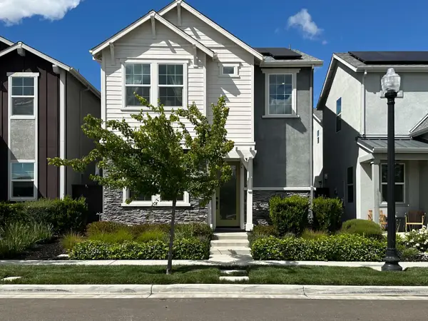 2975 Grassy Bank Avenue, Sacramento, CA 95833