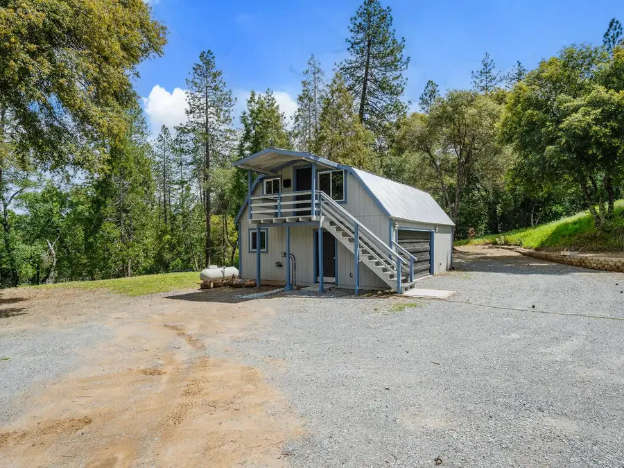 7131 Mount Aukum Rd, Somerset, CA 95684 - #3