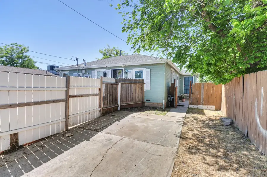 2585 Beaumont Street, Sacramento, CA 95815 - #2