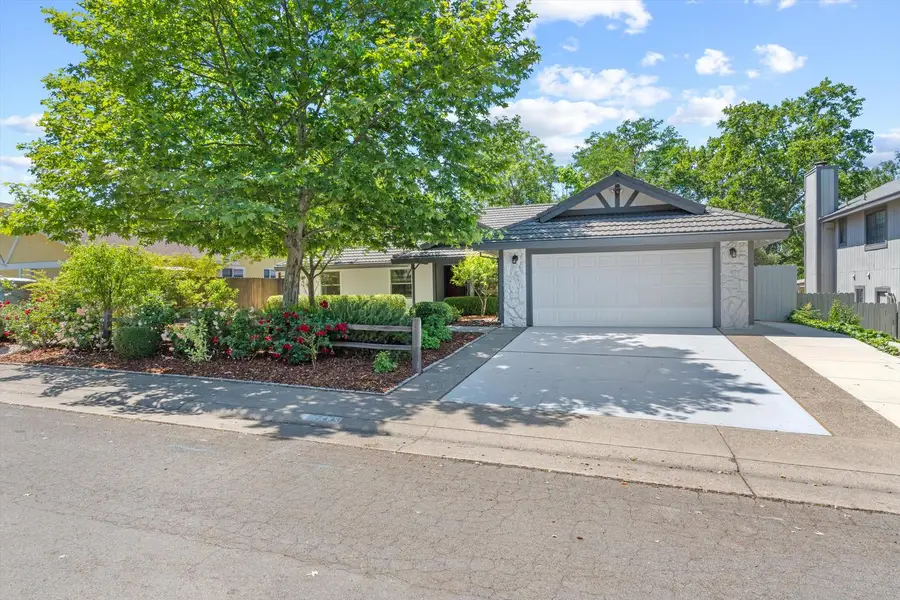 7433 Walnut Rd, Fair Oaks, CA 95628 - #2
