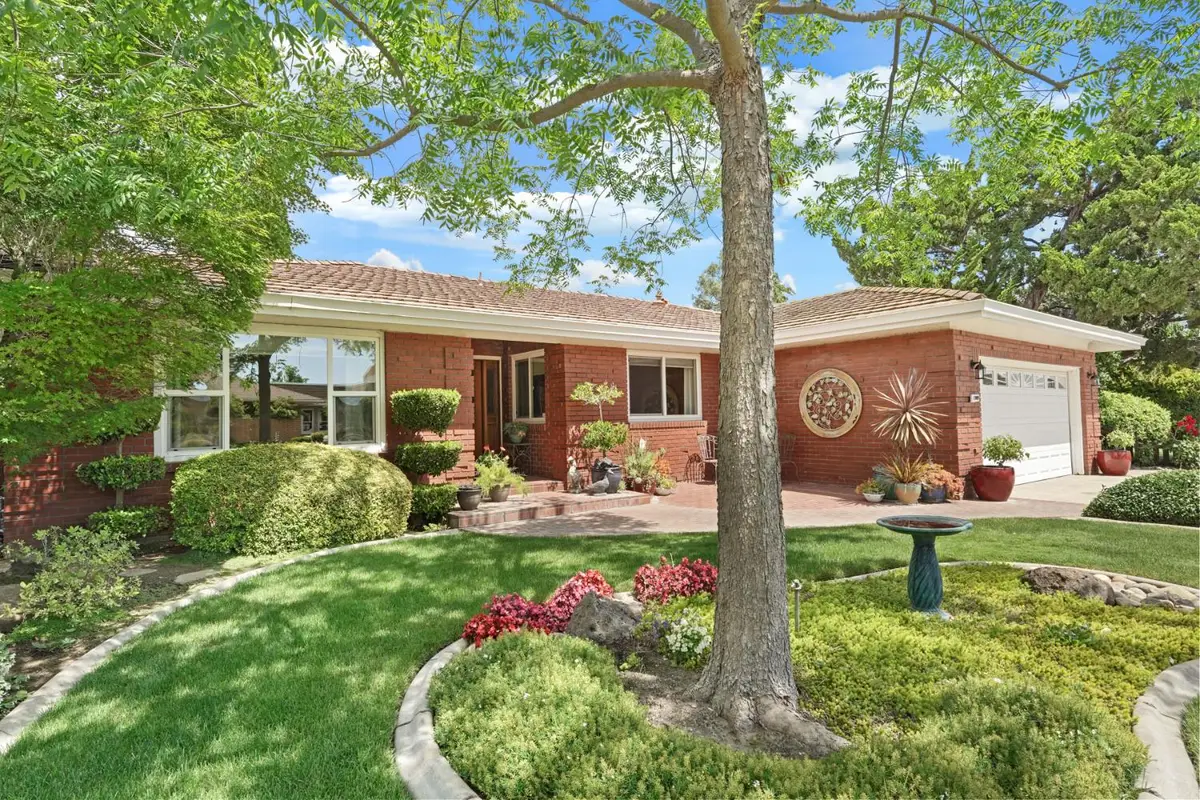 1909 W Vine Street, Lodi, CA 95242 - #1