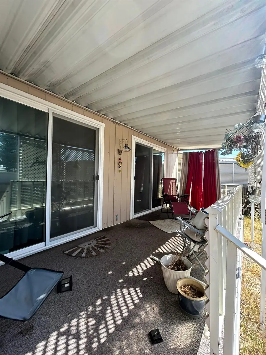 160 Gumtree Dr., Rancho Cordova, CA 95670 - #3