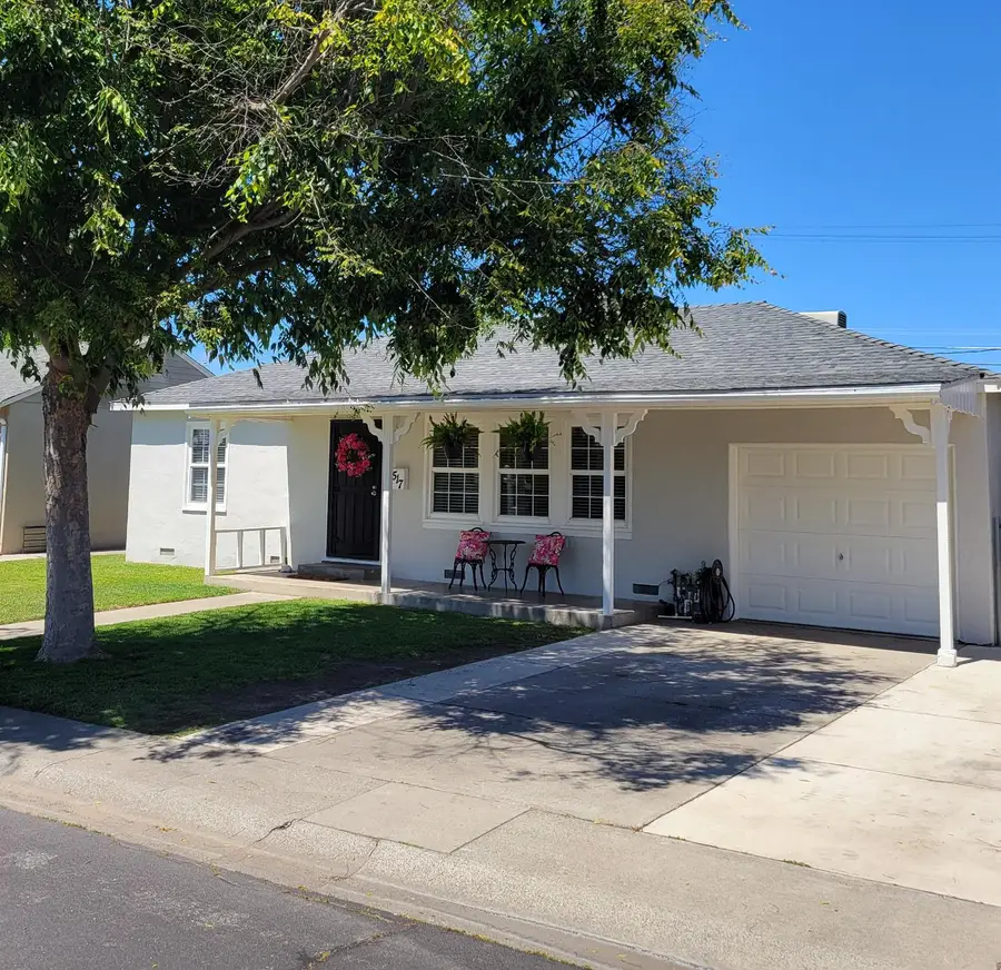 517 Fir Street, Manteca, CA 95336 - #2