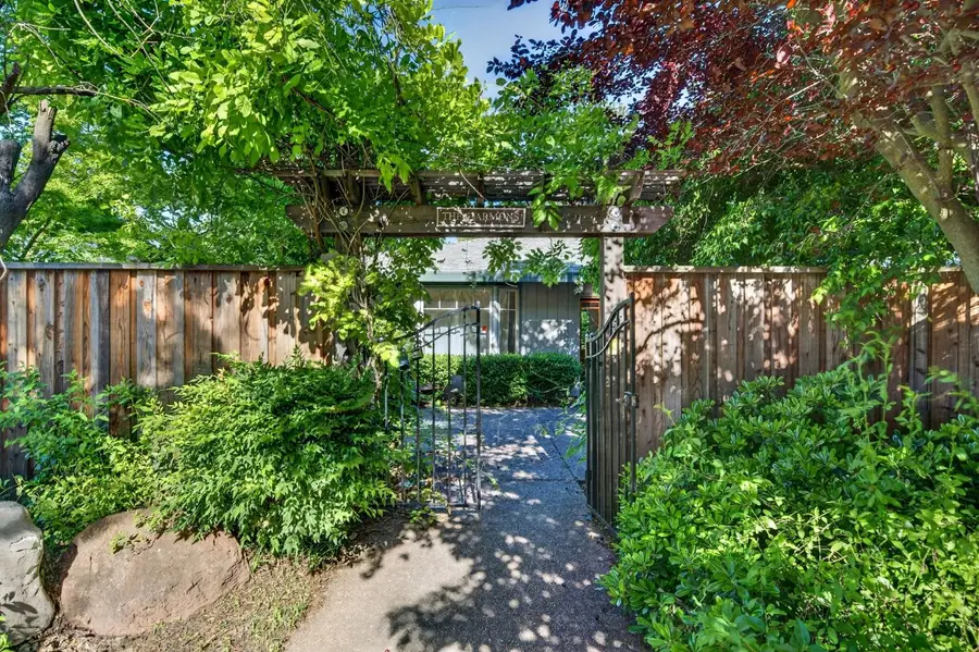 1222 Rosario Street, Davis, CA 95618 - #2