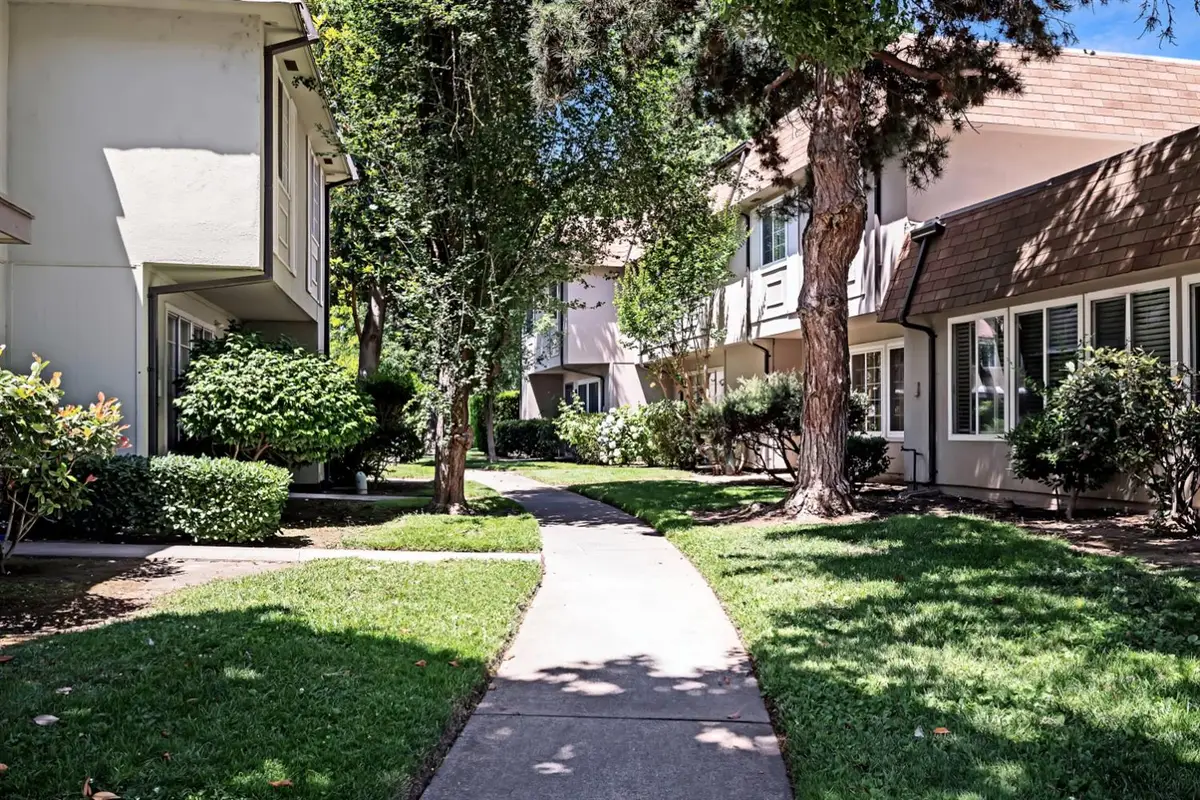 8812 Sawtelle Way #C, Sacramento, CA 95826 - #1