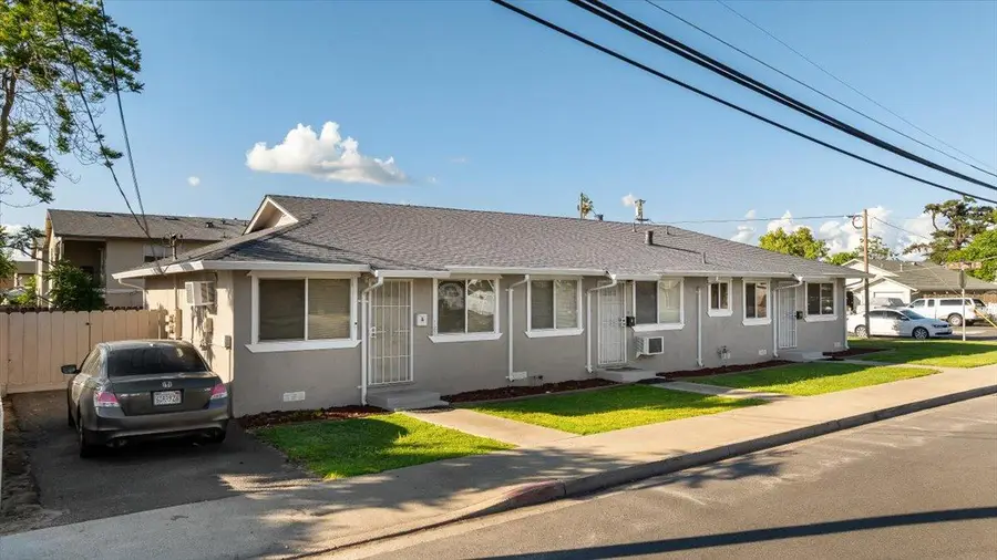 180 E J Street, Oakdale, CA 95361 - #2