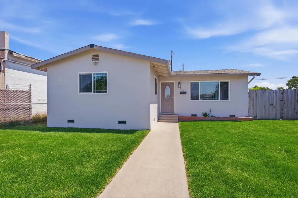 341 2nd, Livingston, CA 95334 - #1