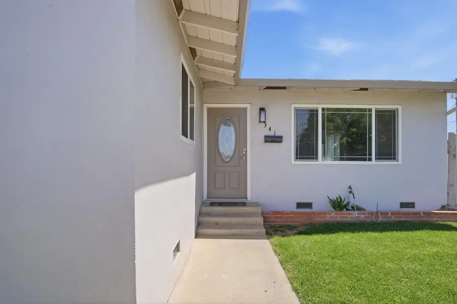 341 2nd, Livingston, CA 95334 - #3