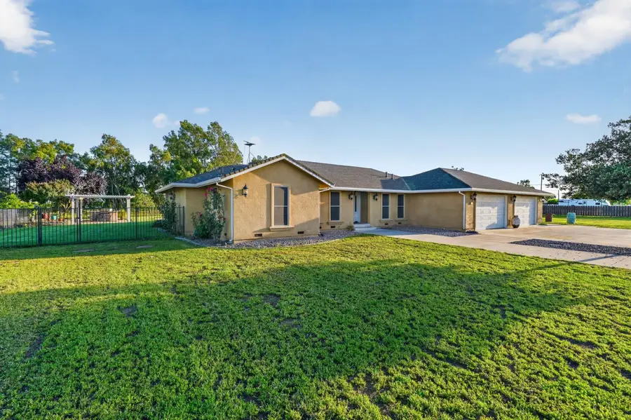 21286 E Meza Lane, Linden, CA 95236 - #3