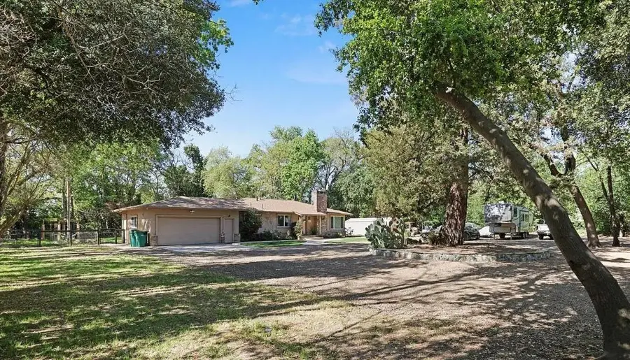 25931 N Thornton Road, Thornton, CA 95686 - #3