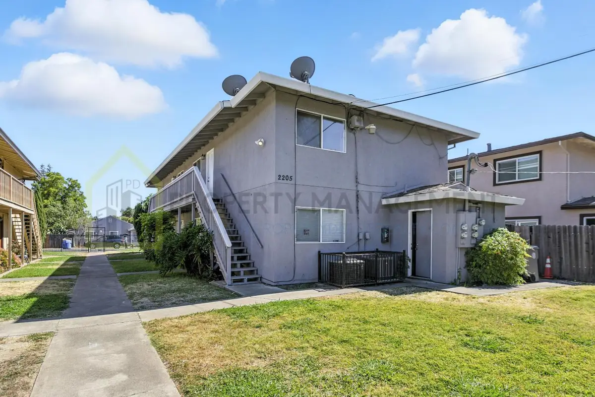 2205 15th Avenue, Sacramento, CA 95822 - #1
