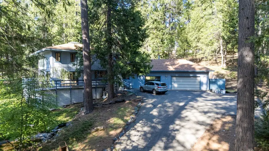 2070 King Of The Mountain Road, Pollock Pines, CA 95726 - #2