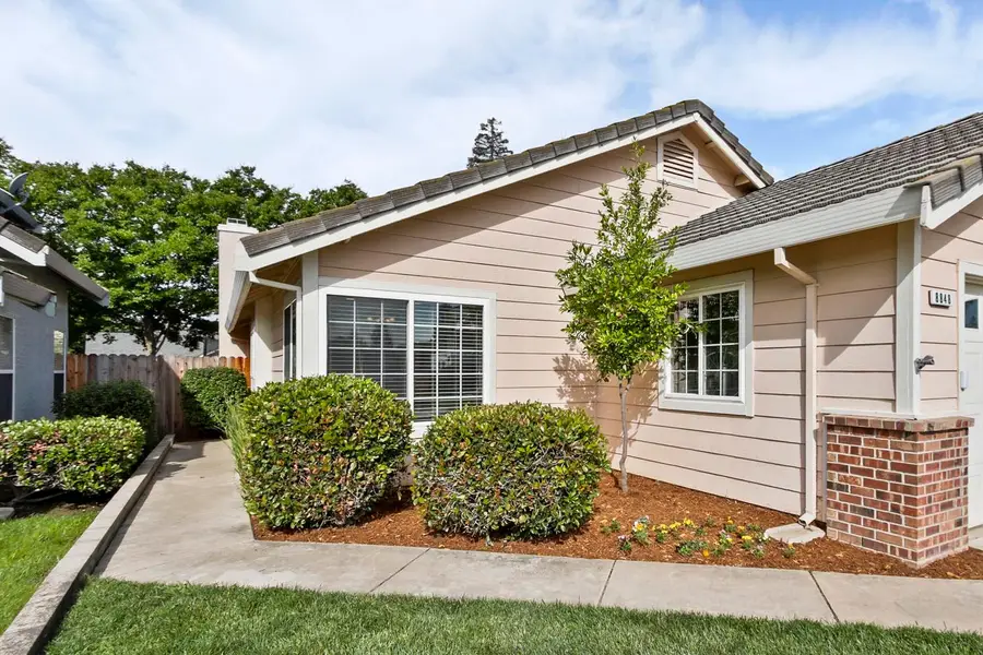 8848 Gemwood Way, Elk Grove, CA 95758 - #2