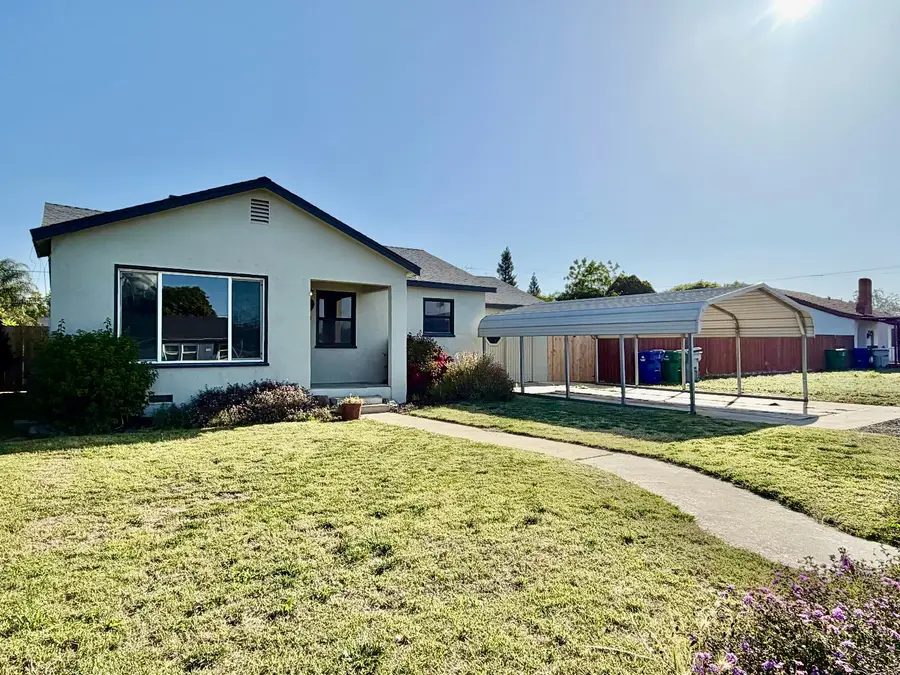 861 Fir Avenue, Atwater, CA 95301 - #2