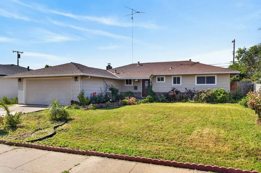 7404 Lindale Drive, Sacramento, CA 95828 - #2