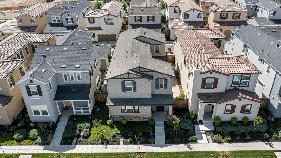 80 E Cortona Court, Tracy, CA 95391 - #3