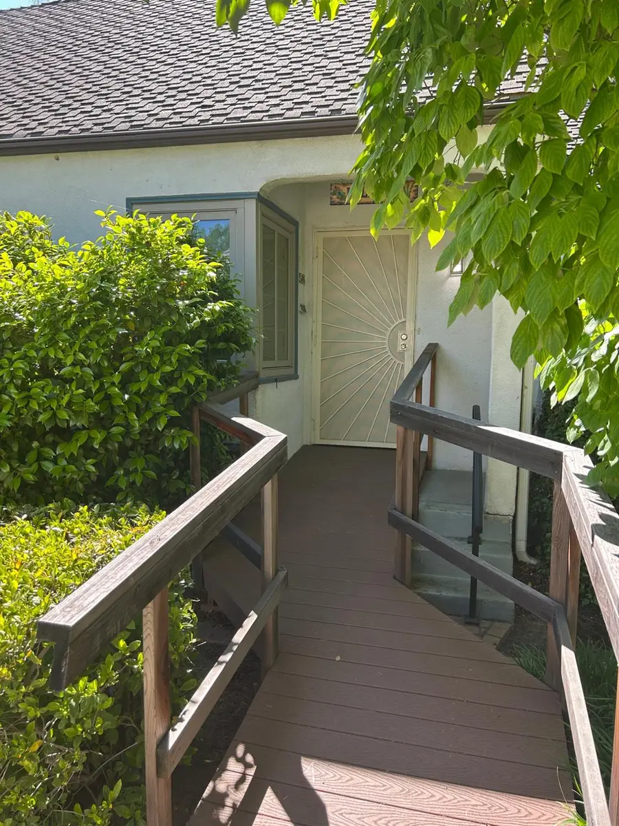452 Blackwood Street, Sacramento, CA 95815 - #2