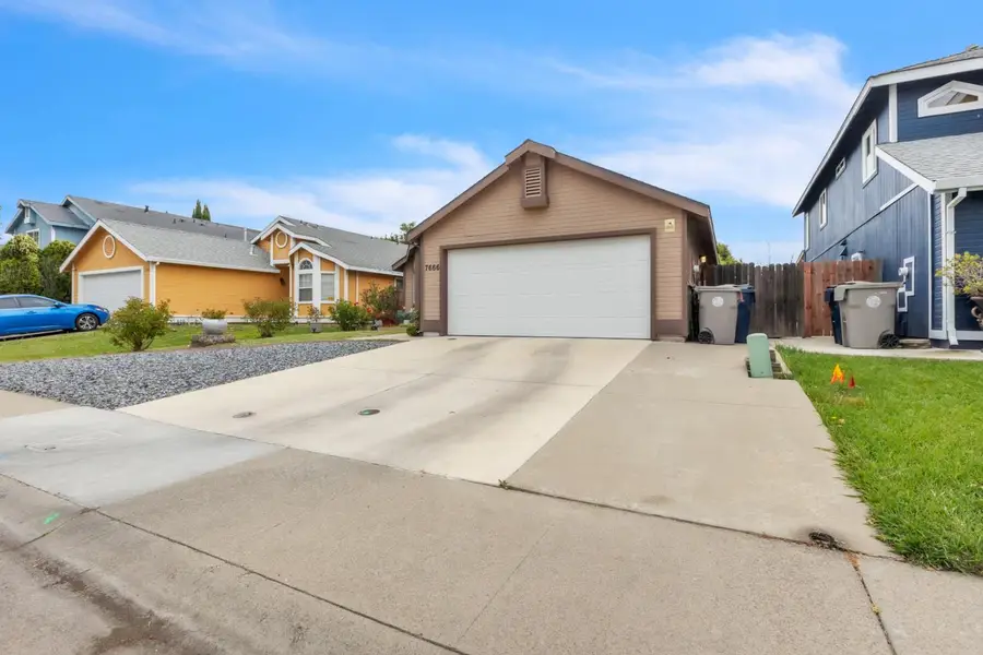 7666 Bluebrook Way, Sacramento, CA 95823 - #3