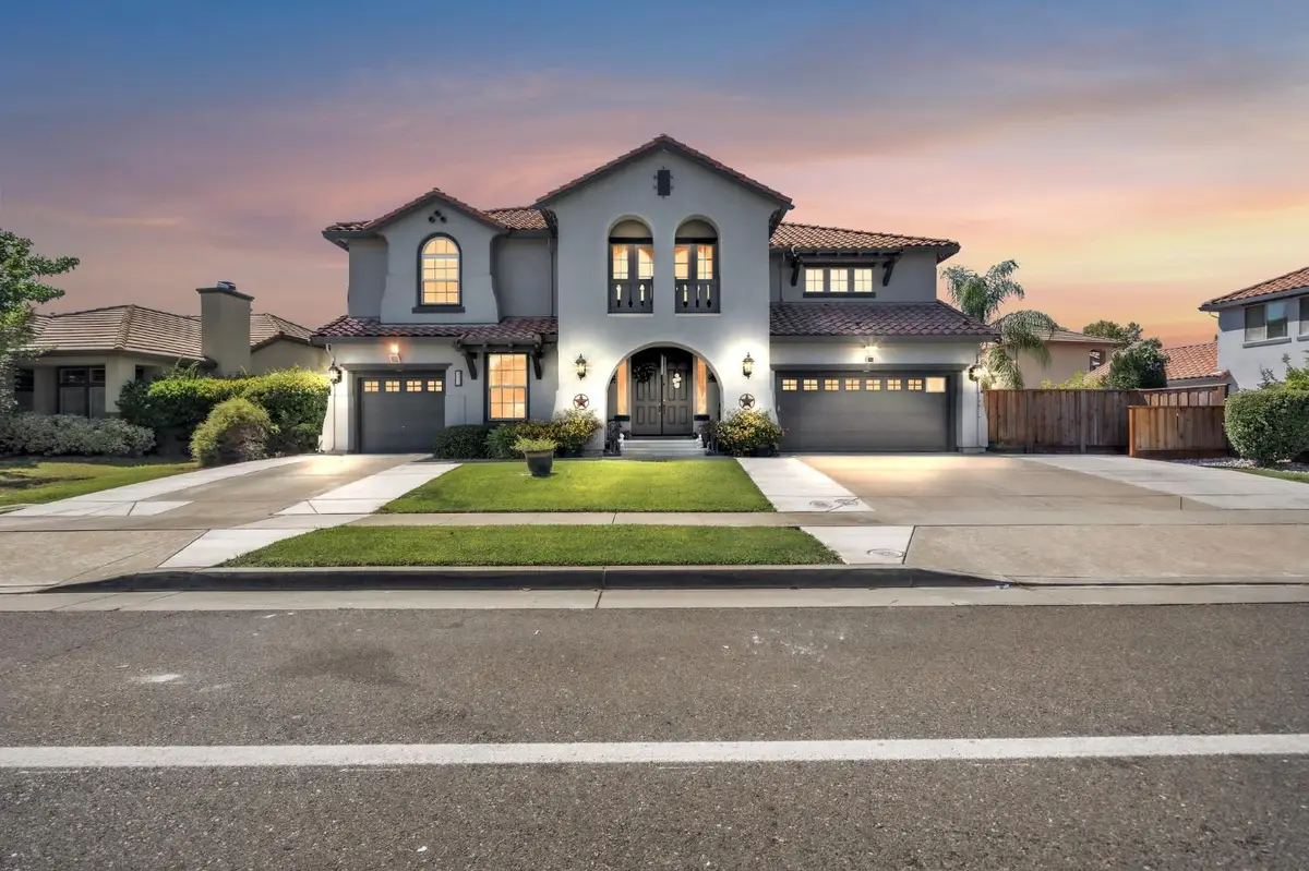 9601 Mainline Drive, Elk Grove, CA 95624 - #1