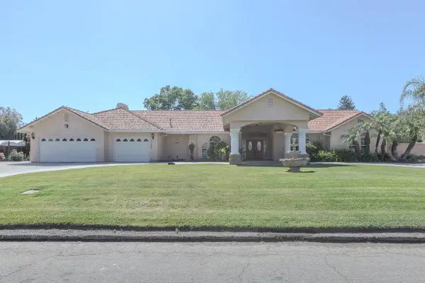 27083 Lillegard Court, Tracy, CA 95304