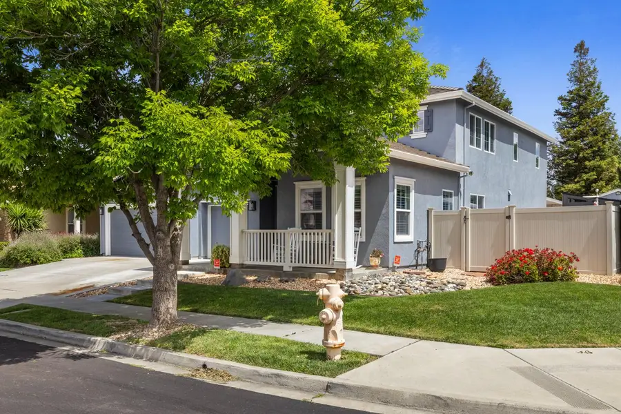 220 Abelia Lane, Patterson, CA 95363 - #3
