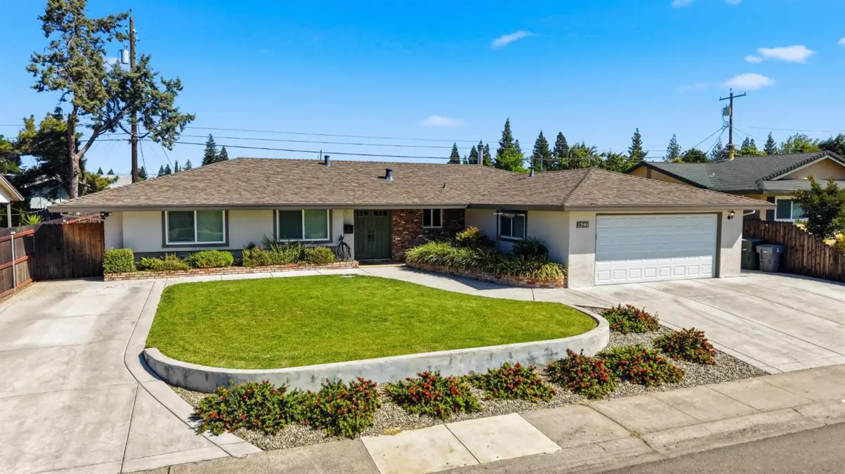 1541 Queens, Yuba City, CA 95993 - #1