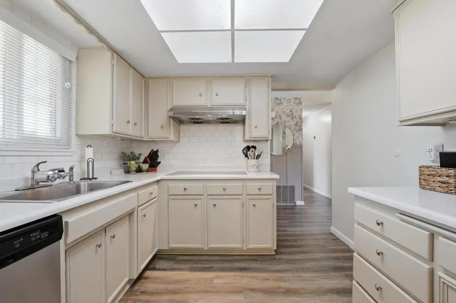 1541 Queens, Yuba City, CA 95993 - #2