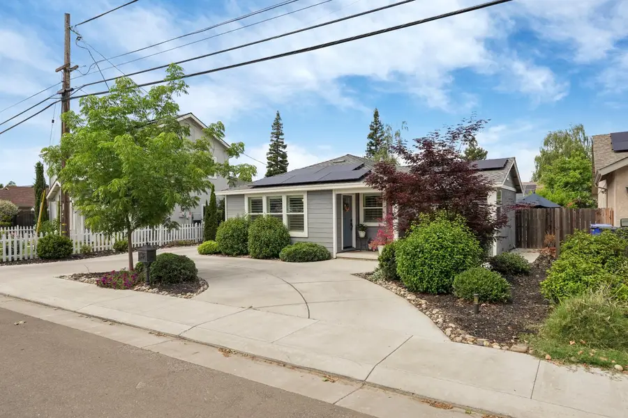 595 E Augusta Street, Woodbridge, CA 95258 - #2