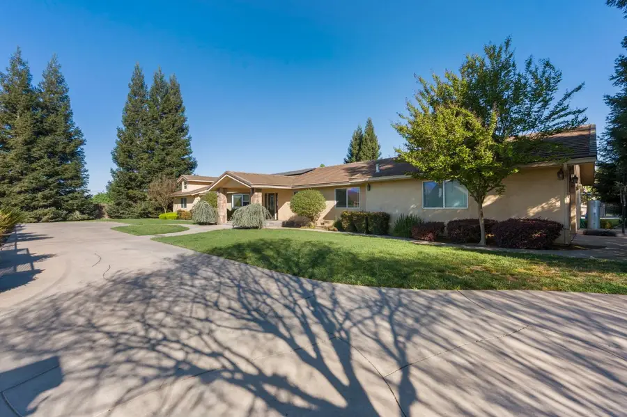 4225 Santa Fe Street, Riverbank, CA 95367 - #2
