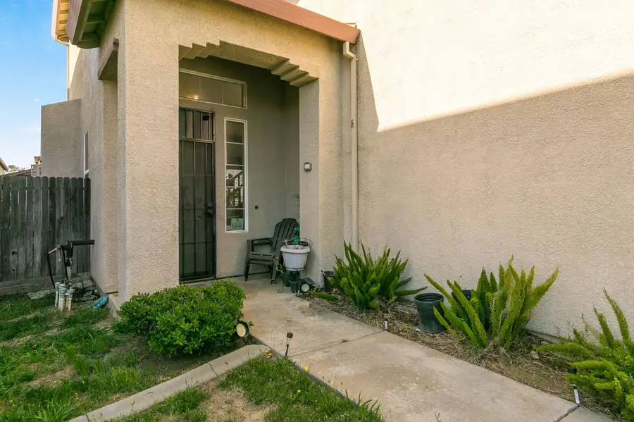 5929 Tangerine Avenue, Sacramento, CA 95823 - #3