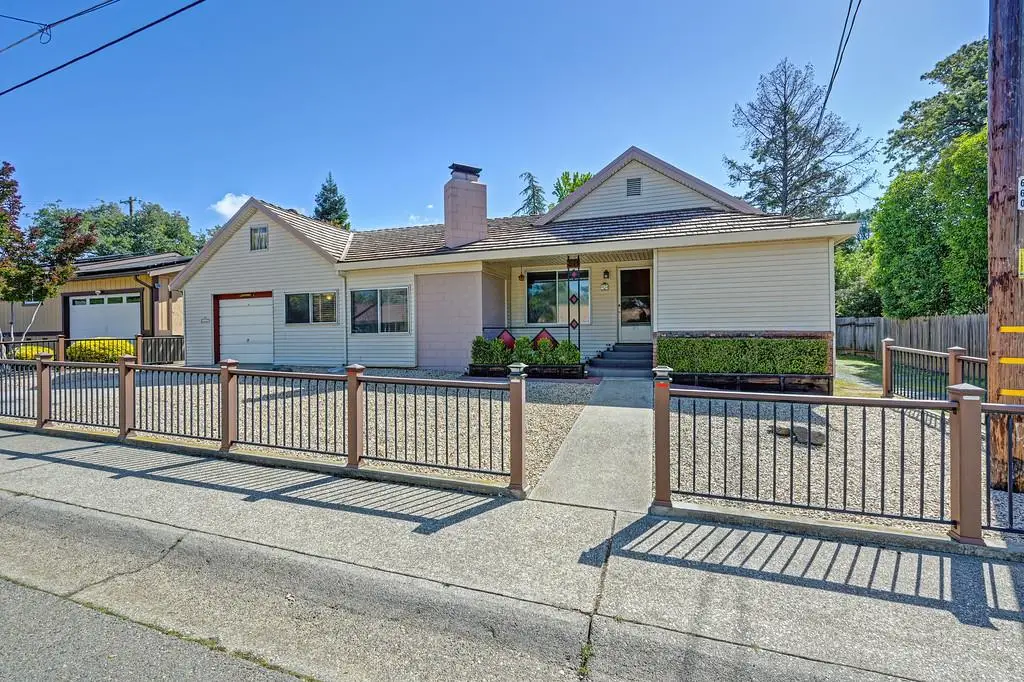 211 Katherine Way, Auburn, CA 95603 - #1