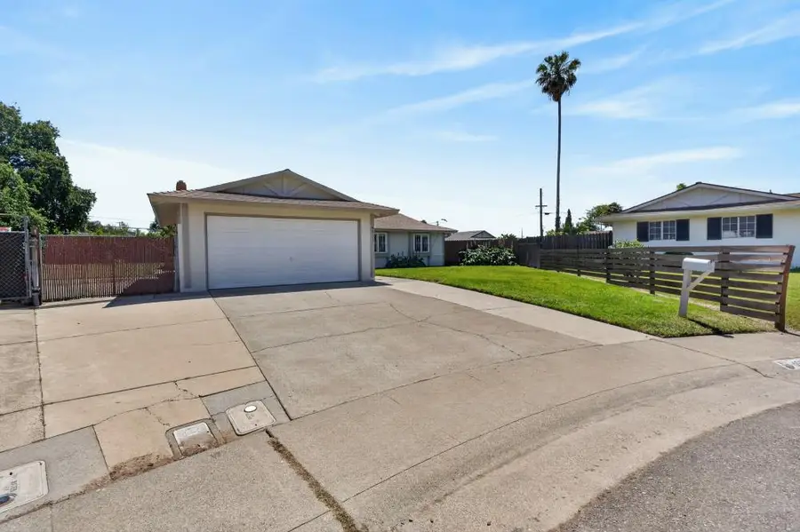 6933 Arvada Court, Sacramento, CA 95828 - #3