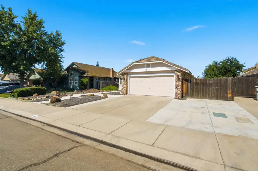 245 Douma Way, Ripon, CA 95366 - #3