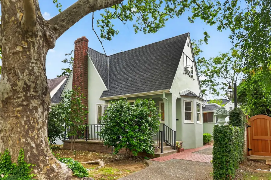 939 44th Street, Sacramento, CA 95819 - #2