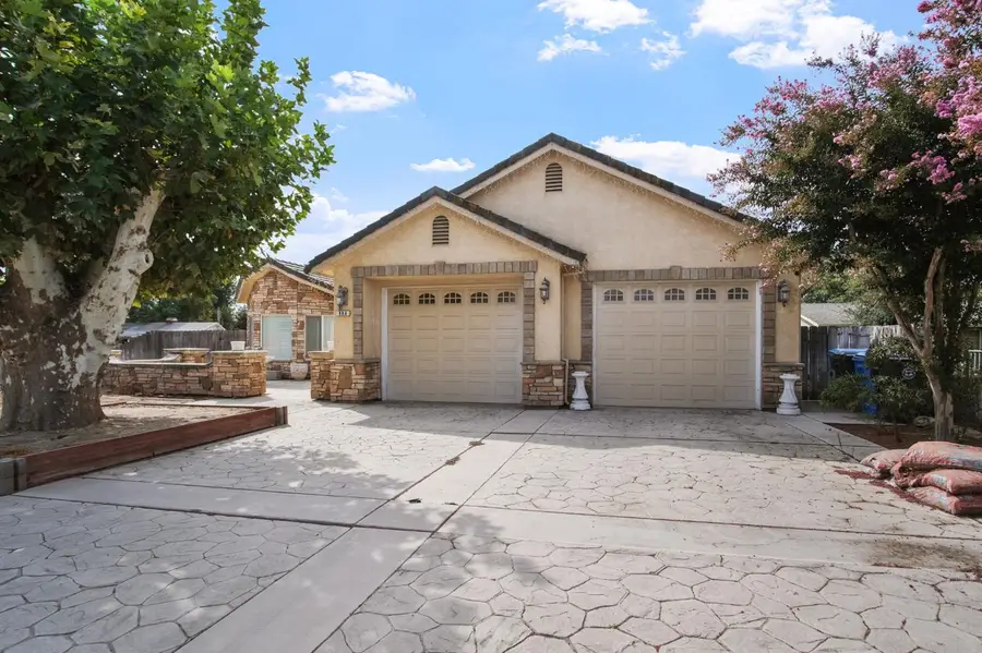 984 E Woodward Avenue, Manteca, CA 95337 - #2