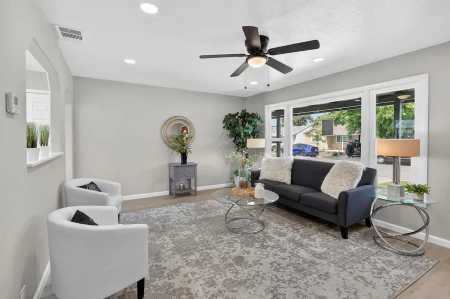 1548 Sterling Street, Sacramento, CA 95822 - #2