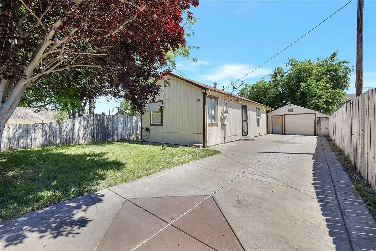 1215 J Street, Marysville, CA 95901 - #1
