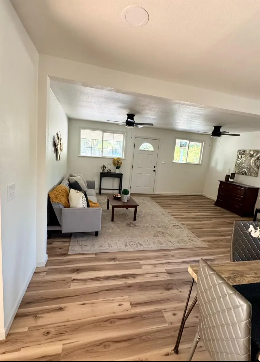 254 W 3rd Street, Stockton, CA 95206 - #3