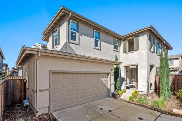2327 Aerostar Way, Sacramento, CA 95834