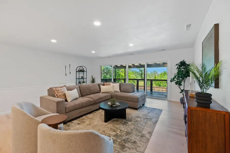 1425 Pleasant Street, Redding, CA 96001 - #3